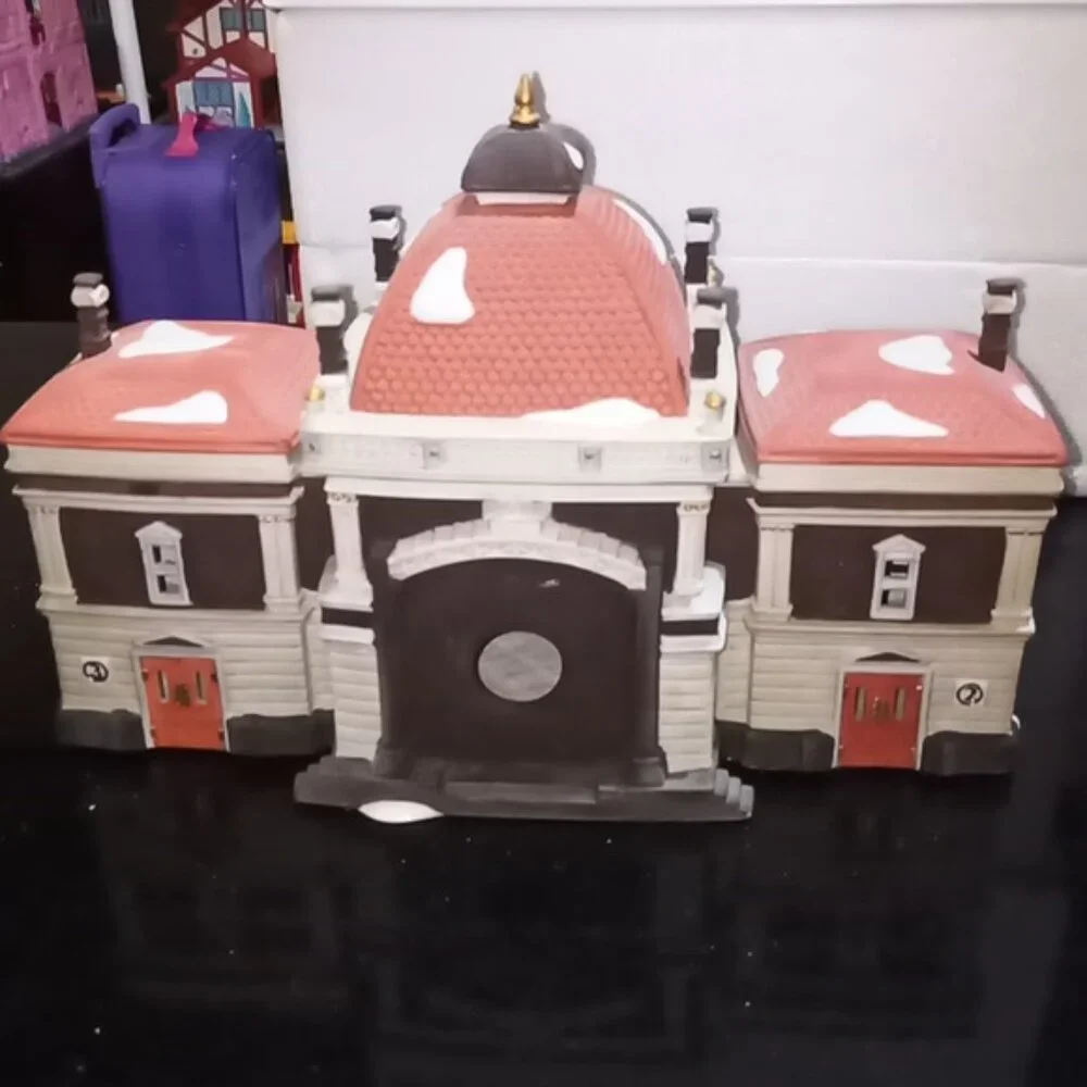 Vintage Dept 56 Victoria Station Dickens Christmas Village #5574-3 Herit…